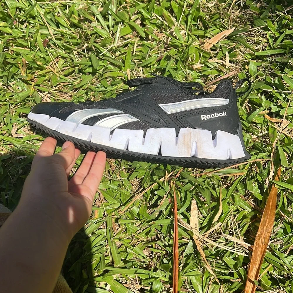 Reebok Sneakers black and white